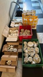 Espresso kopjes met bordjes, Ophalen, Zo goed als nieuw