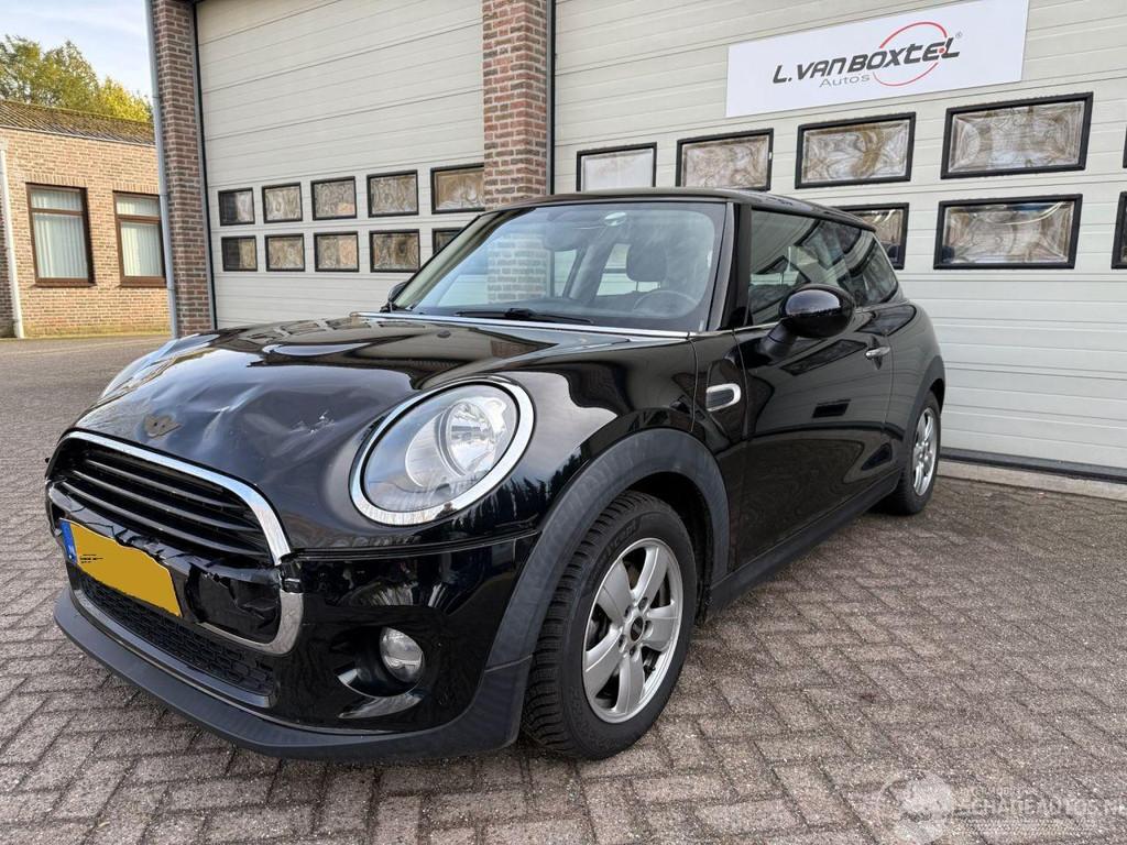 MINI Cooper 1.5 Business Navi Cruise 112206 Km NAP !, Auto diversen, Overige carrosserieën, Handgeschakeld, Mini, Benzine