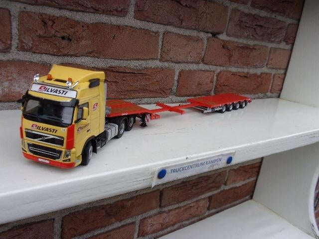 WSI  Volvo  FH3  Globetrotter  van  Silvasti., Ophalen of Verzenden, Nieuw, Bus of Vrachtwagen, Wsi