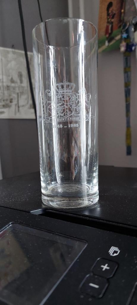 Glas 40 jaar bevrijding, Verzamelen, Ophalen of Verzenden, Zo goed als nieuw, Nederland, Servies