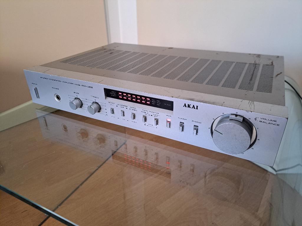 Vintage Akai AM-U22 Versterker, Audio, Tv en Foto, Versterkers en Receivers, Overige merken, Gebruikt, Ophalen of Verzenden, Minder dan 60 watt