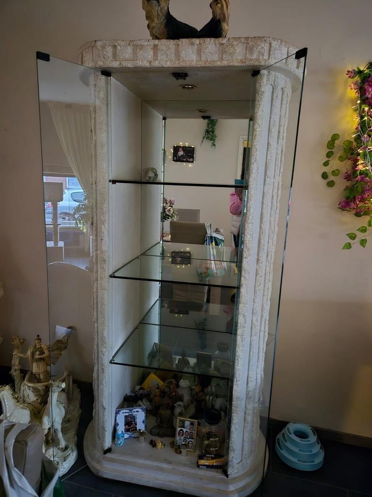 Vitrinekast in Romeinse/Griekse stijl met glazen planken, 150 tot 200 cm, 25 tot 50 cm, Glas, Romeins/Grieks