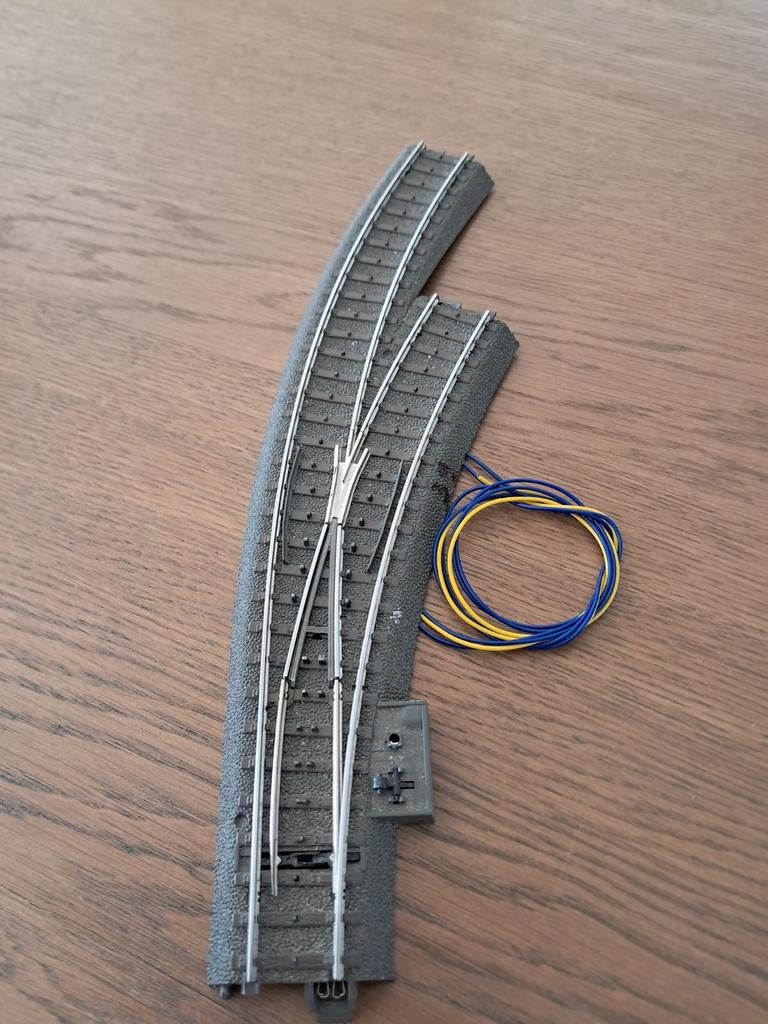 MARKLIN 24672 BOCHTWISSEL MET 74491 AANDRIJVING, Hobby en Vrije tijd, Modeltreinen | H0, Wisselstroom, Rails, Ophalen of Verzenden