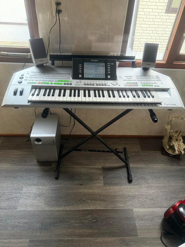 Yamaha Tyros 2 keyboard, Muziek en Instrumenten, Ophalen, Yamaha, Met standaard, 61 toetsen