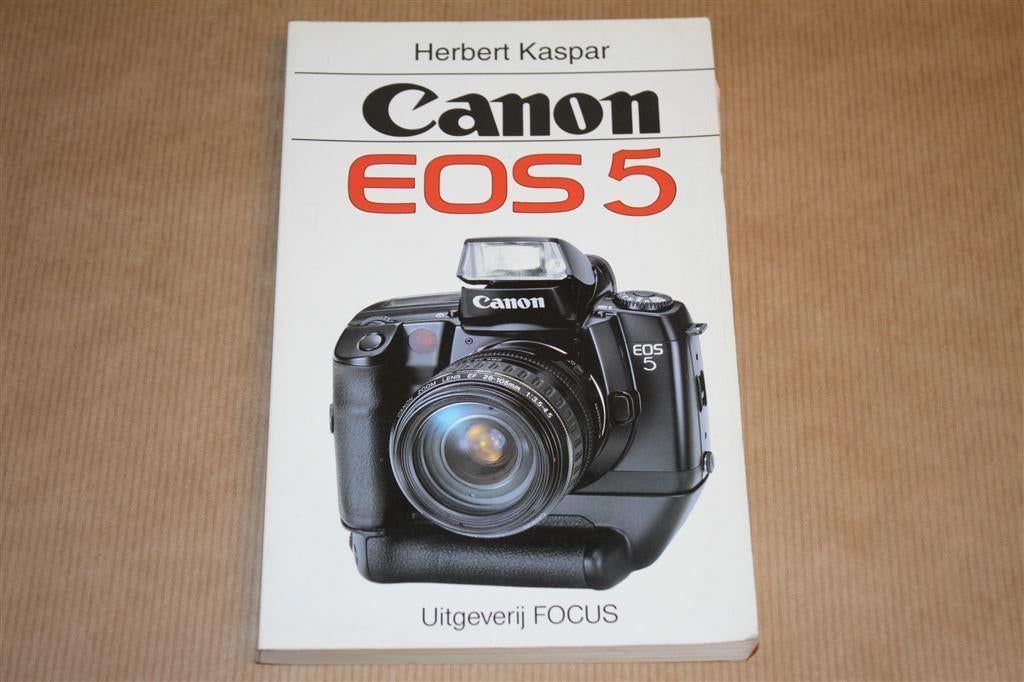 Boek over de Canon EOS 5, Boeken, Ophalen of Verzenden, Zo goed als nieuw, Fotografen