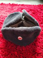 DDR imitatie bont muts met embleem ( oesjanka / Chapka ), Verzamelen, Militaria | Algemeen, Ophalen of Verzenden, Overige soorten