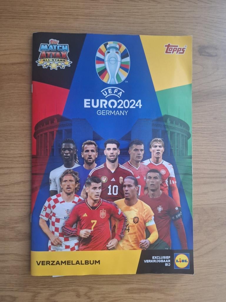Compleet TOPPS FIFA EURO 2024 album (incl. Ronaldo), Plus, Ophalen of Verzenden