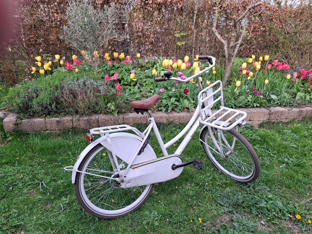 Popal Meisjesfiets 24 inch - Wit met transportrekje, Fietsen en Brommers, Fietsen | Meisjes, Ophalen, Handrem, Popal, Gebruikt