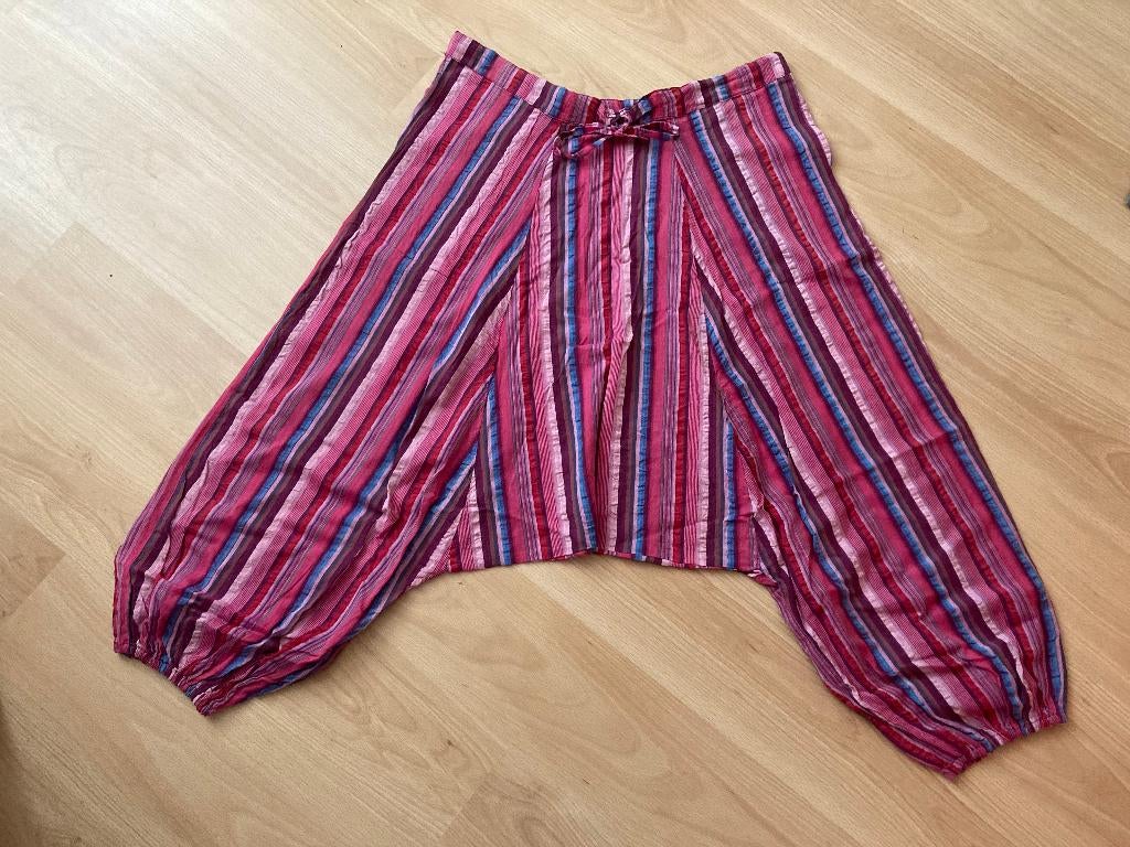 Rood / blauw gestreepte harembroek mt M/L - Aguas Blancas, Kleding | Dames, Broeken en Pantalons, Maat 38/40 (M), Aguas Blancas