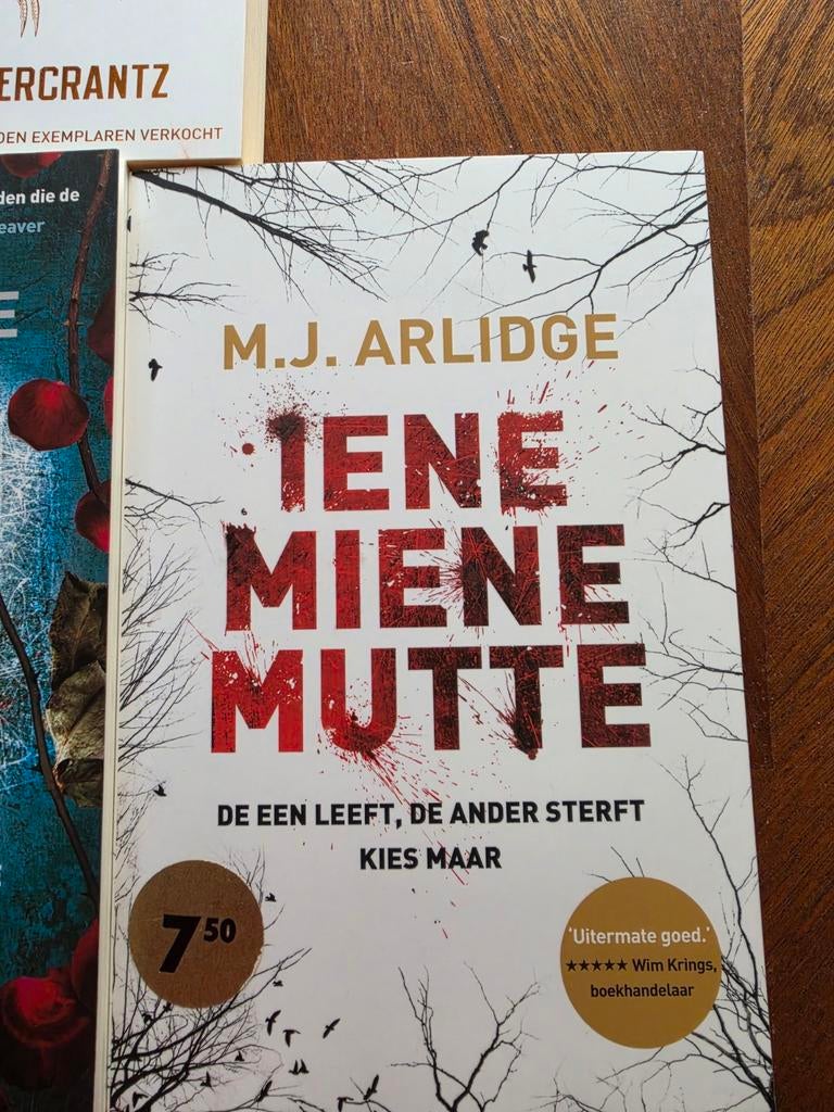 M.J. Arlidge - Iene Miene Mutte, Boeken, Thrillers, Nieuw, Ophalen of Verzenden