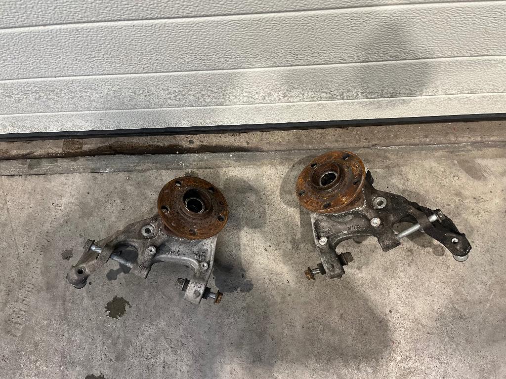 Fusee links rechts achter vw Golf 7 R 5Q0505435J 5Q0505436J, Ophalen of Verzenden, Gebruikt, Audi