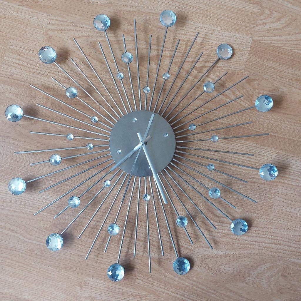 Een mooie klok, Huis en Inrichting, Woonaccessoires | Klokken, Ophalen of Verzenden, Zo goed als nieuw, Wandklok