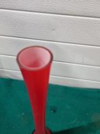 -	Vaas rood smal glas, Antiek en Kunst, Ophalen of Verzenden