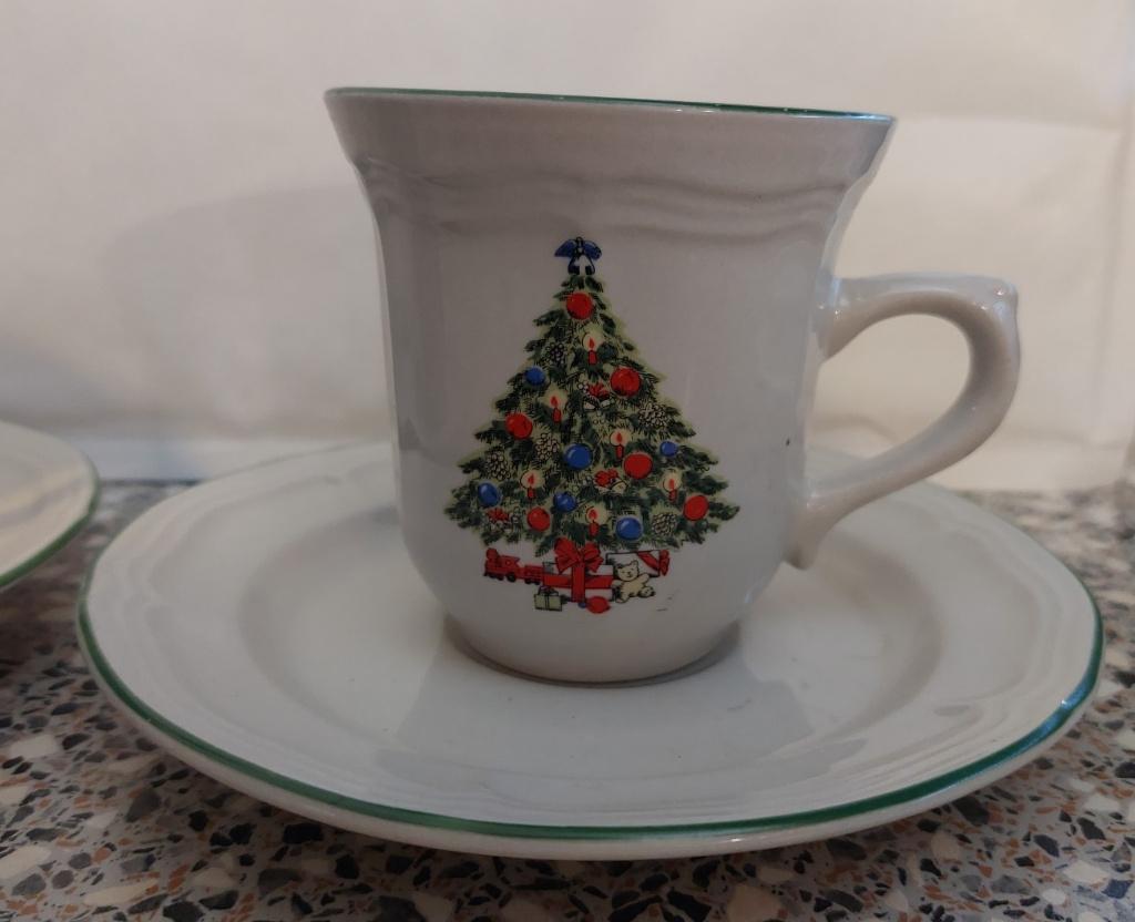 2 kop schotel kerstmotief kerstboom Christmas, Diversen, Kerst, Ophalen of Verzenden, Zo goed als nieuw