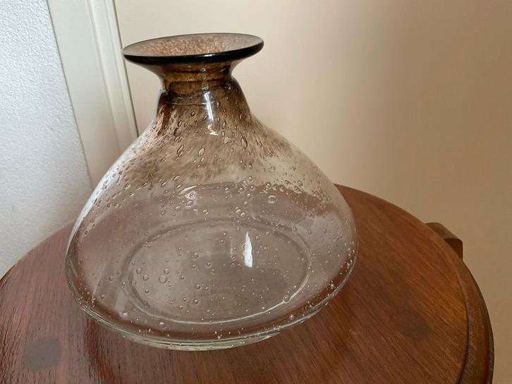 Glazen vaas met bubbels - Bruin/Transparant murano, Antiek en Kunst, Antiek | Vazen, Ophalen of Verzenden