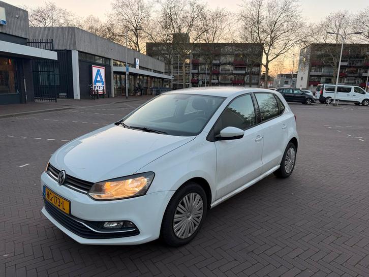 Volkswagen Polo 1.0 TSI 55KW 2015 Wit, Auto's, Volkswagen, Particulier, Polo, ABS, Airbags, Airconditioning, Boordcomputer, Centrale vergrendeling