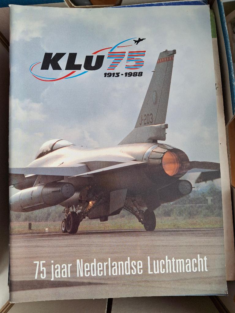 avia en andere luchtvaarttijdschriften, Verzamelen, Ophalen of Verzenden, Gebruikt, Boek of Tijdschrift