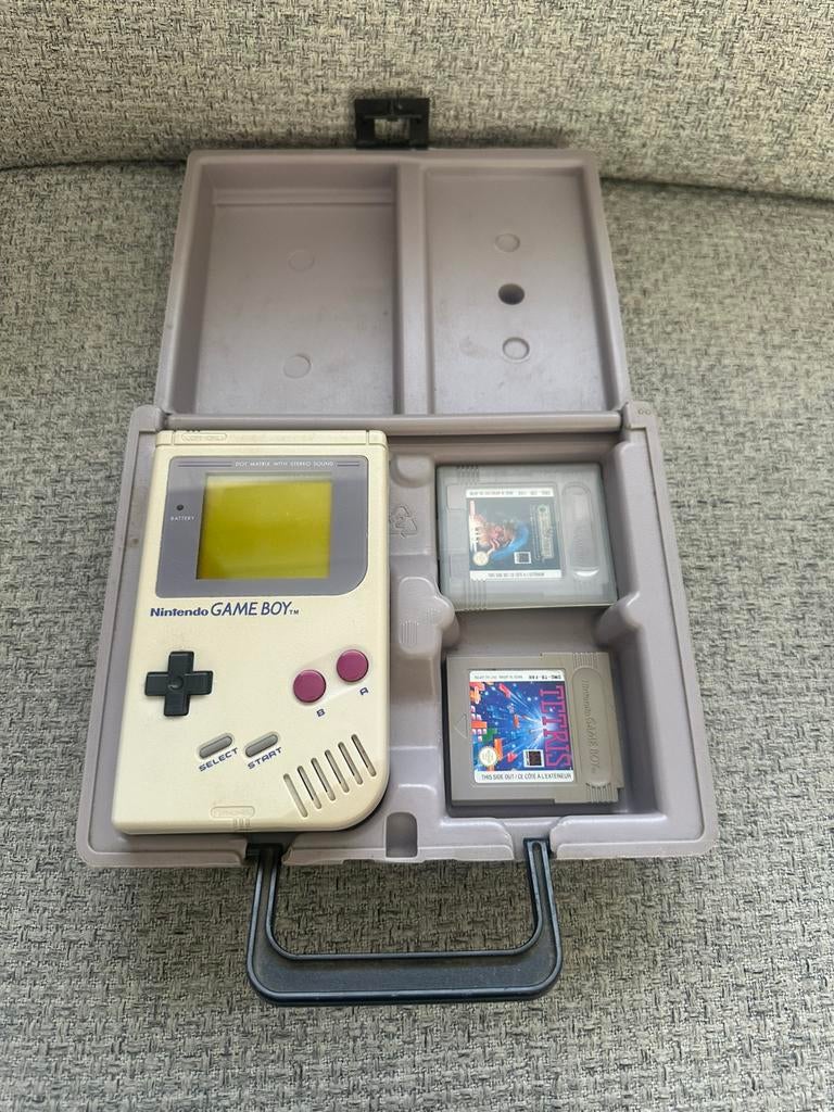Gameboy met 2 games en opberg koffer nuby, Ophalen of Verzenden, Gebruikt