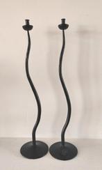 Set van 2 zwarte, golvende kandelaars  van Hysteria, Ophalen of Verzenden, Overige materialen