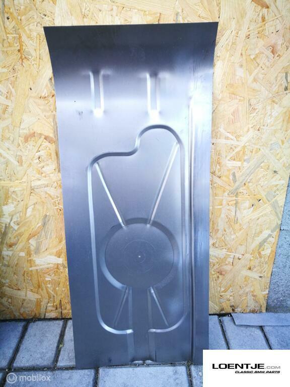 Bodemplaat vloerplaat links rechts BMW e12 e28 e24, Nieuw, Ophalen of Verzenden, BMW, BMW