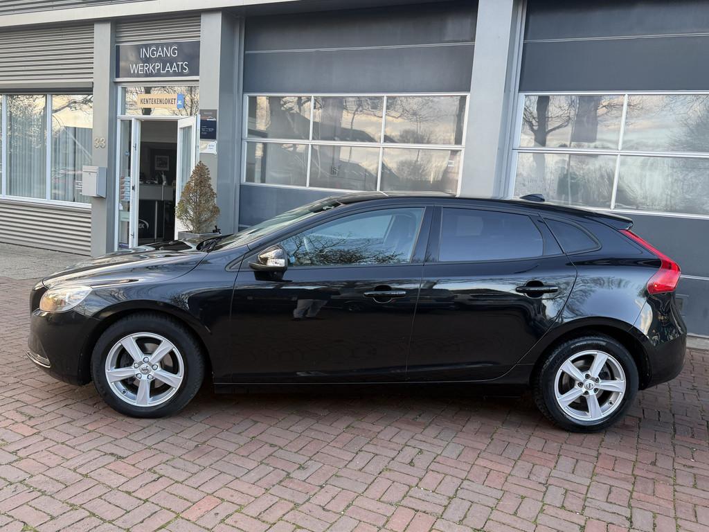 Volvo V40 2.0 D2 Bj 2018 Vol Optie Navi,Trekhaak,Clima,Cruis, Voorwielaandrijving, Stof, Gebruikt, Euro 6