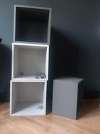 4 Ikea Kubussen (2 lichtgrijs, 1 donkergrijs), Ophalen, Gebruikt