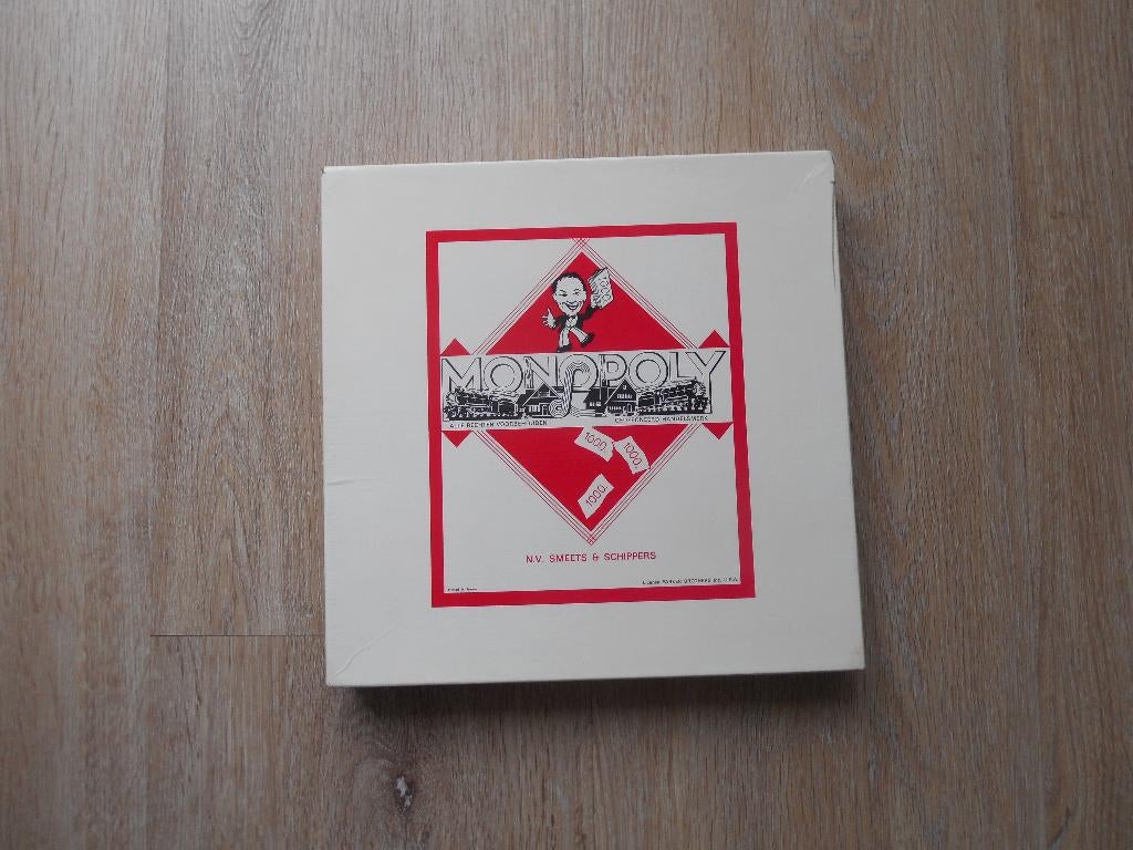 Monopoly witte vierkante doos, Hobby en Vrije tijd, Gezelschapsspellen | Bordspellen, Ophalen, Gebruikt