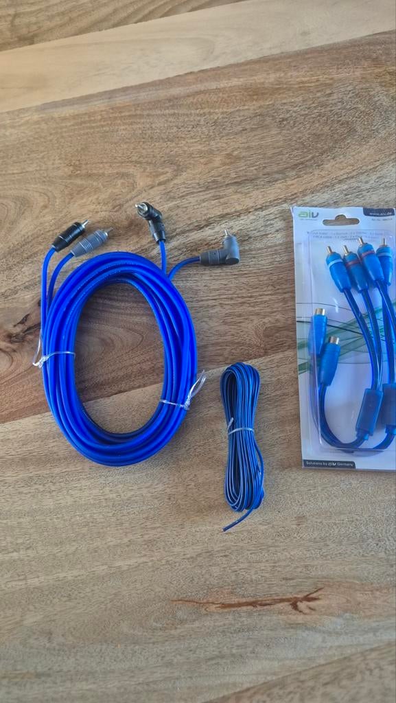 Blauwe RCA audiokabels en installatiedraad, Ophalen of Verzenden