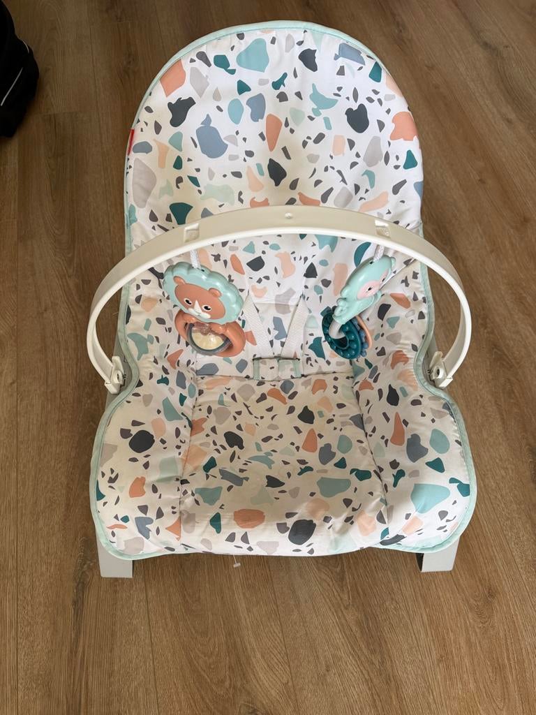 Fisher-Price wipstoel met trilfunctie - Zo goed als nieuw, Kinderen en Baby's, Wipstoeltjes, Ophalen, Fisher-Price, Wipstoel, Met gordel(s) of riempje(s)
