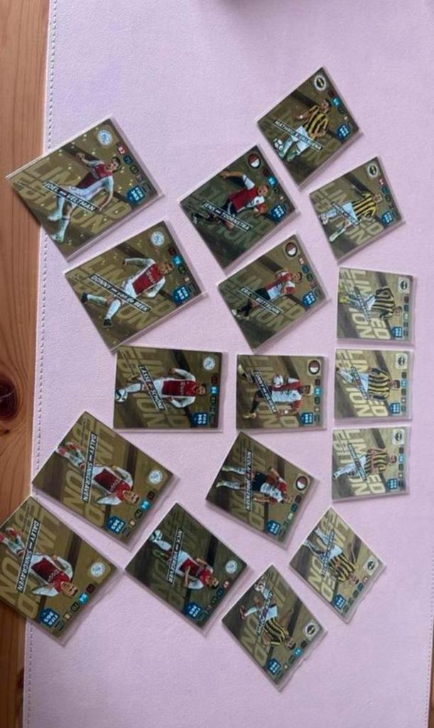 Panini adrenalyn Fifa 365 seizoen 2018 limited editions, Hobby en Vrije tijd, Stickers en Plaatjes, Zo goed als nieuw, Meerdere plaatjes