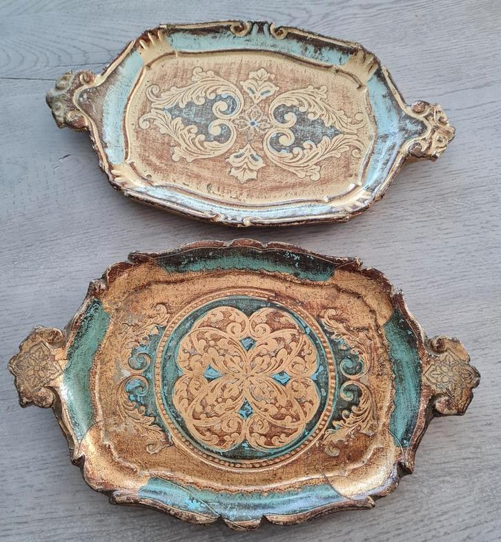 2 kleine  Florentijnse dienbladen, Huis en Inrichting, Woonaccessoires | Dienbladen, Zo goed als nieuw, Hout, Rechthoekig, Ophalen of Verzenden