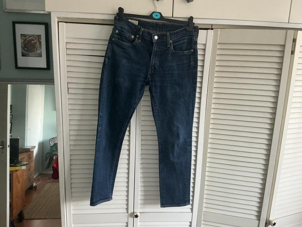 Donkerblauwe Levi’s 511, W32-L30, Ophalen of Verzenden, Zo goed als nieuw, Blauw, W30 - W32 (confectie 38/40)