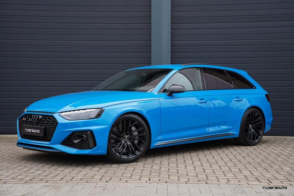 Audi RS4 | Facelift | Keramisch | Massage | Matrix | B&O | C, Automaat, Gebruikt, Zwart, Blauw