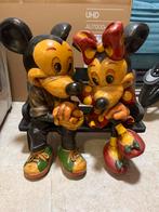 Houten Mickey en Minnie Mouse op bankje, Ophalen of Verzenden, Gebruikt