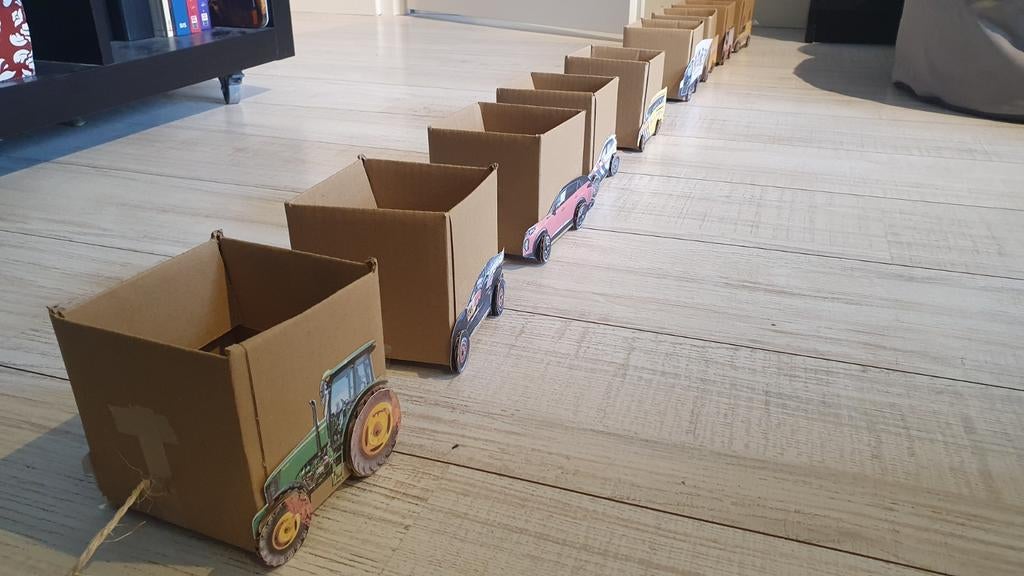 Traktatie file, Ophalen, Knutselen