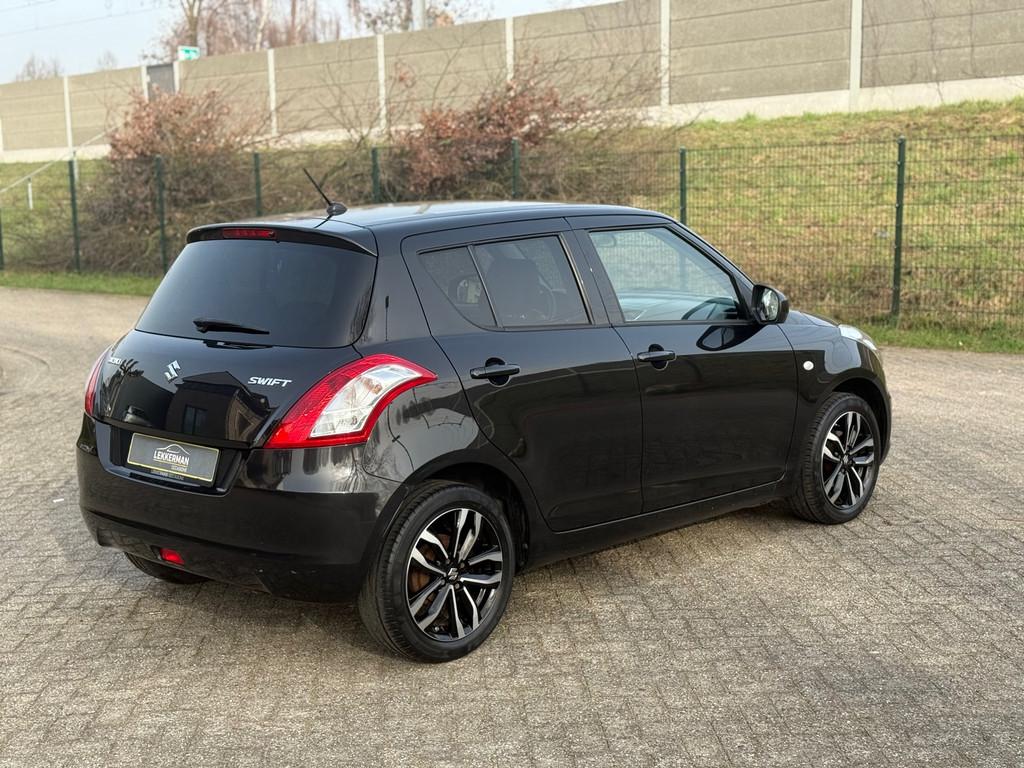 Suzuki Swift 1.2 XTRA CRUISE I NWE APK I WEINIG KM I STOELVE, Auto's, Suzuki, Voorwielaandrijving, Gebruikt, 1242 cc, 4 cilinders