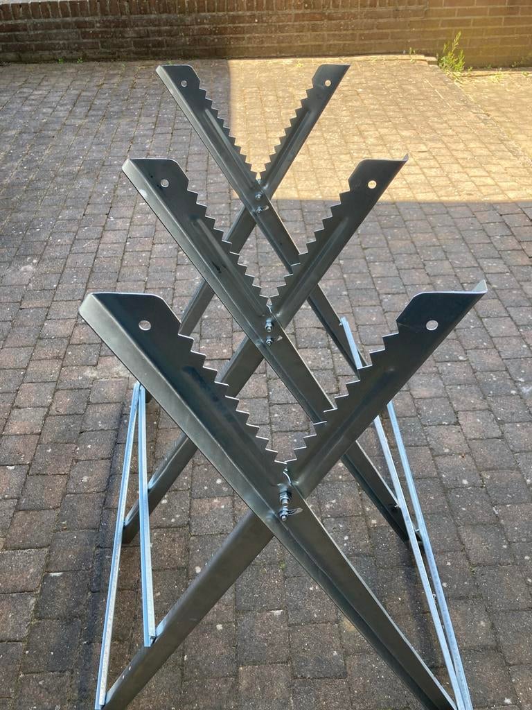 Zaagbok - Nieuwstaat, maximaal draaggewicht 150kg, Ophalen, 70 mm of meer, Overige typen, Zo goed als nieuw