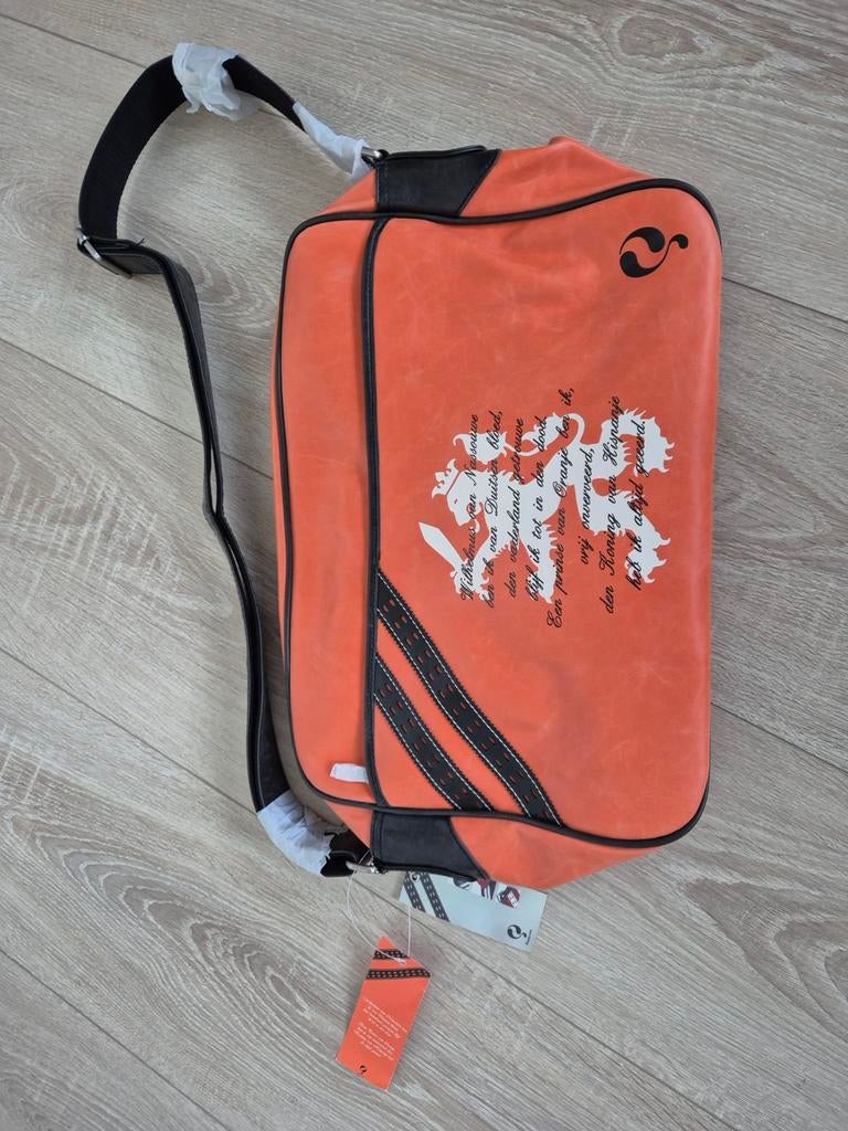 Quick schoudertas - limted edition Oranje, Ophalen of Verzenden, Nieuw, Oranje