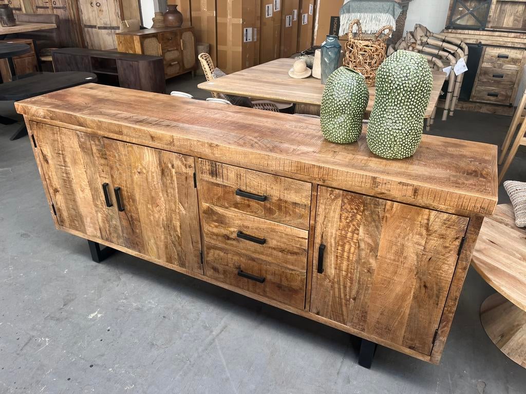 Magazijn leegverkoop Stoer dressoir mangohout industrieel, Huis en Inrichting, Woonaccessoires | Overige, Hout, Nieuw, Ophalen of Verzenden
