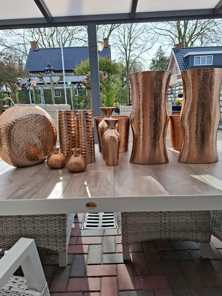 Serie vazen en potten ., Ophalen