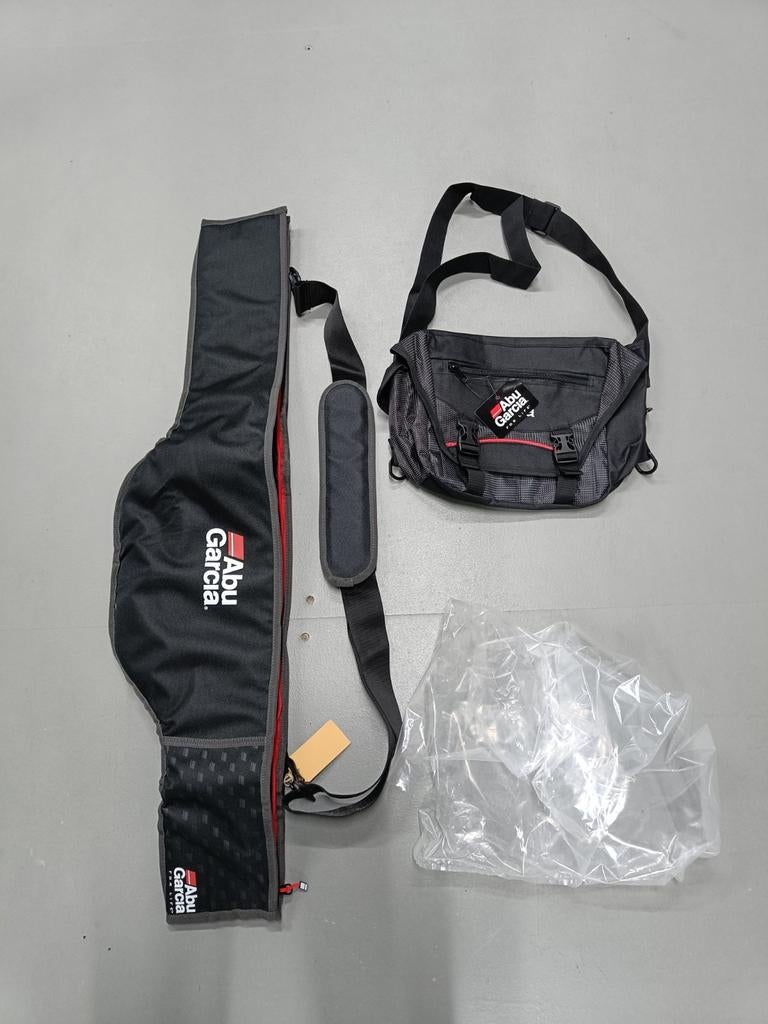 NIEUWE Abu Garcia roofvis set, sleeve foudraal +roofvis tas, Watersport en Boten, Ophalen of Verzenden, Nieuw, Complete set