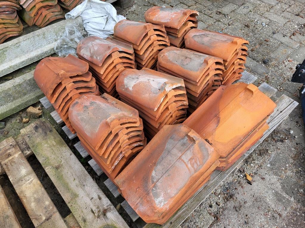 Oud hollandse dakpannen rood 95 stuks holle pan, Ophalen, Gebruikt, Steen of Klei, 5 tot 10 m²