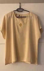 Lichtgeel T-shirt met fantasie, Kleding | Dames, T-shirts, Geel, Maat 46/48 (XL) of groter, Ophalen of Verzenden, Zo goed als nieuw