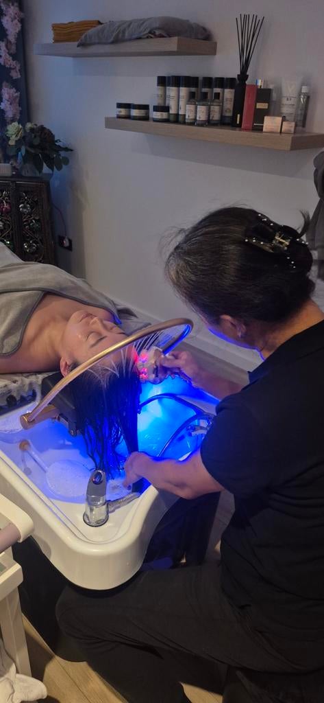 Japanese head spa tafel, Sport en Fitness, Massageproducten, Ophalen, Zo goed als nieuw, Massagetafel