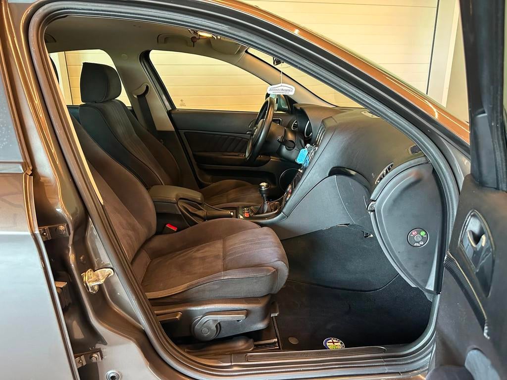 Alfa Romeo 159 2.2 JTS CORPORATE-uitv|CLIMA AIRCO|LM-VELG|CR, Auto's, Alfa Romeo, Voorwielaandrijving, Gebruikt, Zwart, 4 cilinders