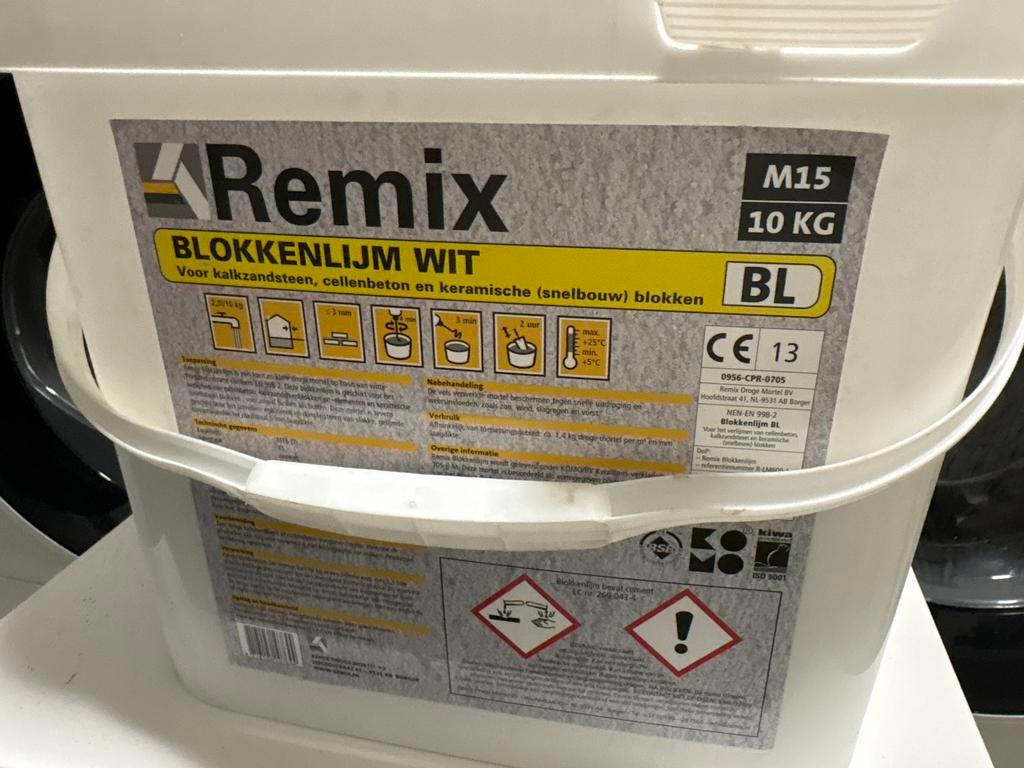 Remix blokkenlijm wit, ongeveer 5 kg, Ophalen of Verzenden, Gebruikt