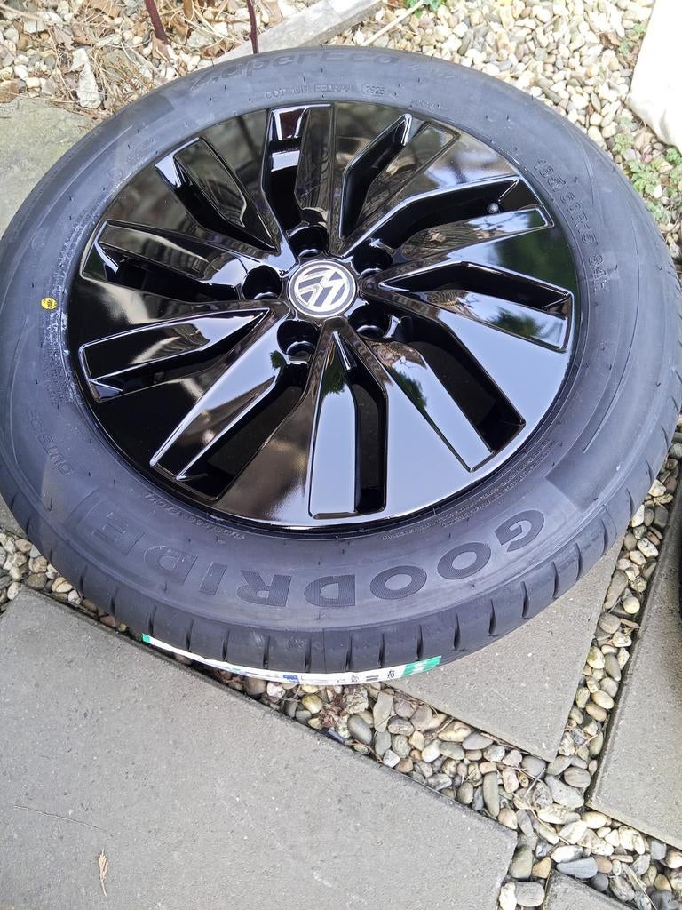 vw polo originele velgen + nwe banden 185-60-15 5x100 fabia, Ophalen, 15 inch, Banden en Velgen, Nieuw