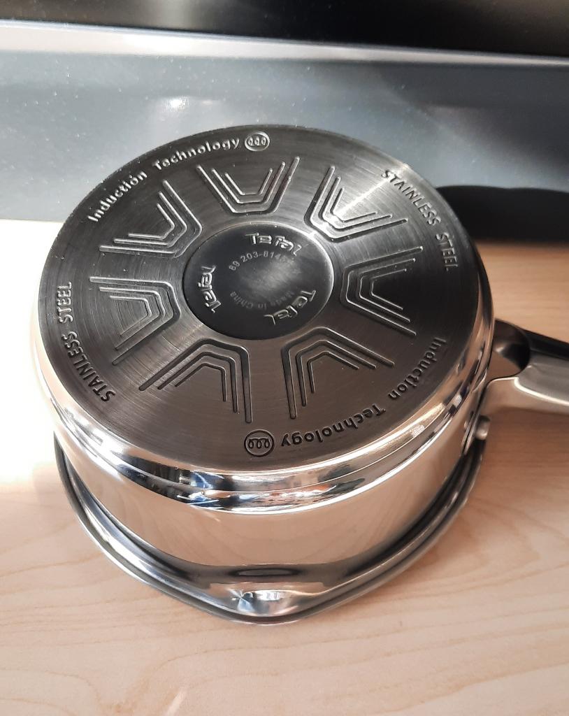 Z.g.a.n. TEFAL RVS STEELPAN SAUSPAN 1,3 Liter Ø 16 INDUCTIE, Inductieplaat, Overige typen, Ophalen of Verzenden, Zo goed als nieuw