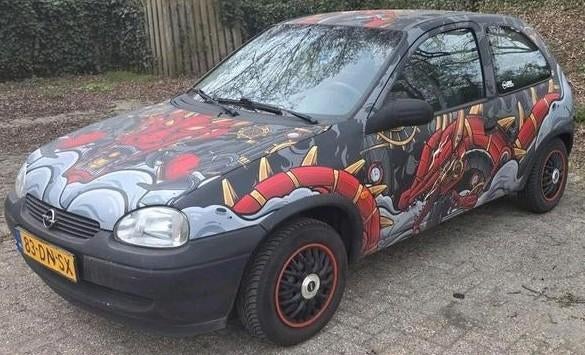 Opel Corsa 1.0 I 3D 1999 Grijs met trekhaak en wrap, Auto's, Stof, 54 pk, 840 kg, Handgeschakeld