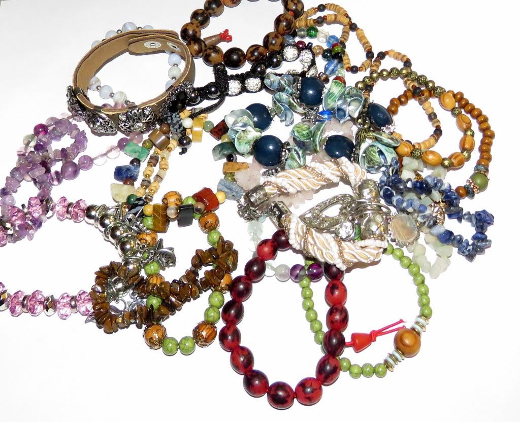 23 diverse armbanden in één koop!, Overige materialen, Overige kleuren, Ophalen of Verzenden, Zo goed als nieuw